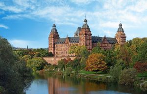 tr Schloss 300c