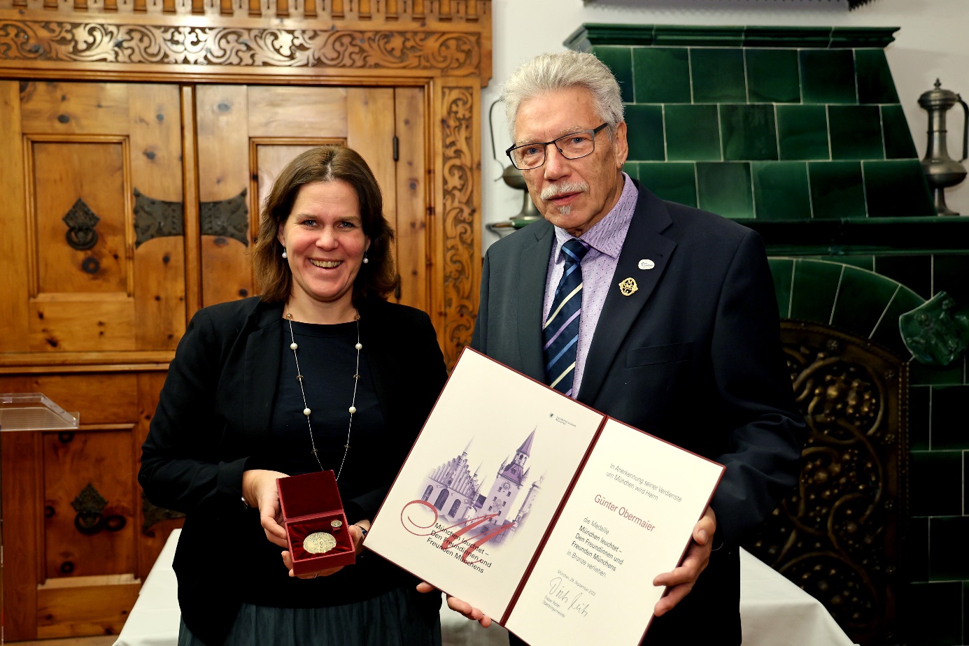 Übergabe der Medaille