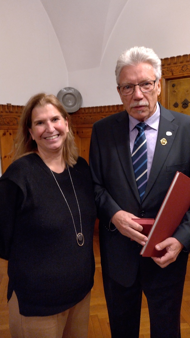 Julia Schönfeld-Knor mit Günter Obermeier